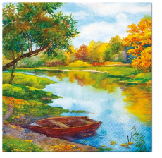 Kleines Boot am Flussufer im wunderschönen Herbstwald