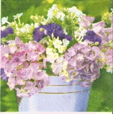 Großer Blumenstrauß mit Hortensien - Big flower bouquet of hydrangeas - Grand bouquet de fleurs avec hortensias