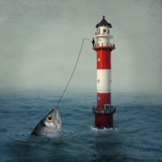 Mann auf Leuchtturm angelt Riesenfisch - Man on lighthouse fishes giant fish - L homme sur le phare pêche le poisson géant