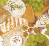 Käseplatte mit Brot & Trauben - Cheese plate with bread and grapes - Assiette de fromages avec du pain et des raisins